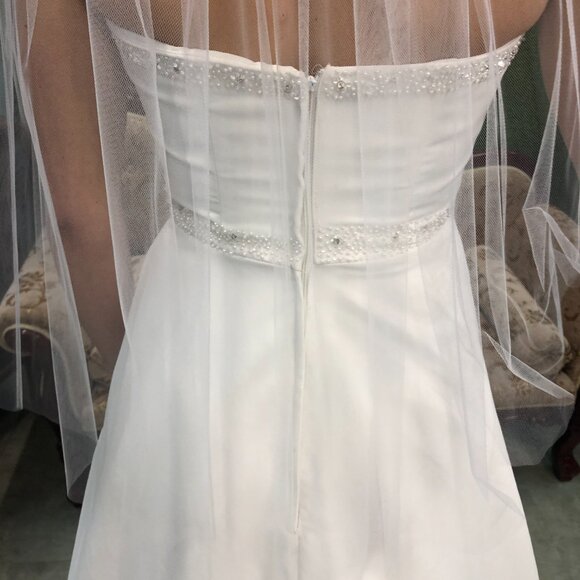 SAMPLE Choker Halter Wedding Dress, White A-Line Sexy, Chiffon Belted Beachy - Picture 8 of 15